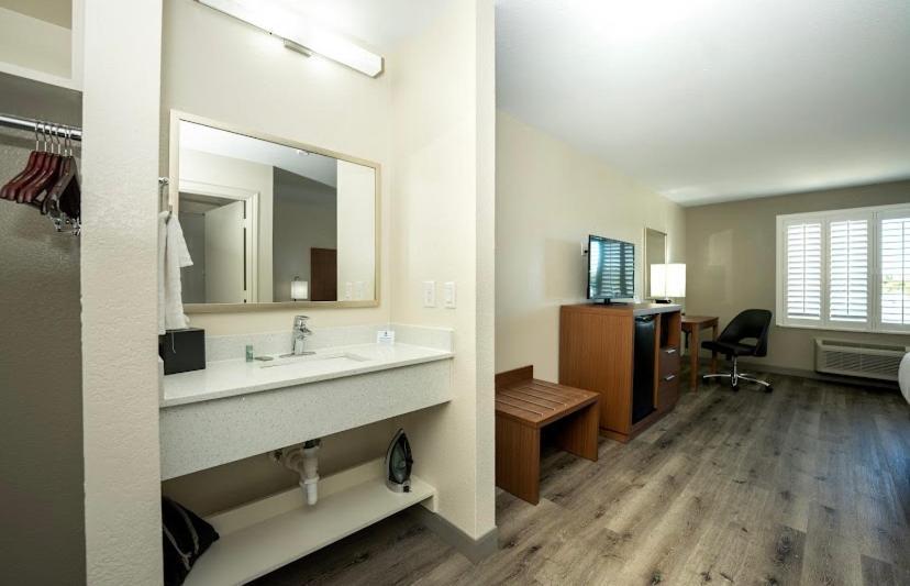 Best Western Houston Iah Intercontinental Airport Inn 험블 외부 사진